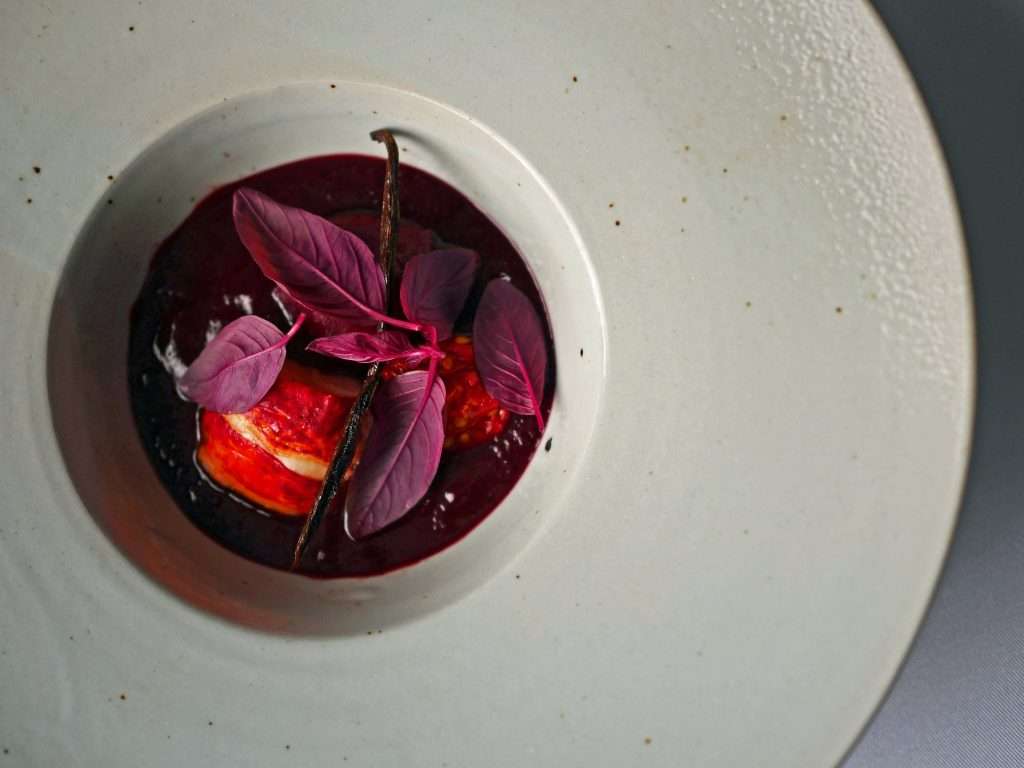 Keiichi_Hashimoto_05.Blue_lobster_&_beetroot