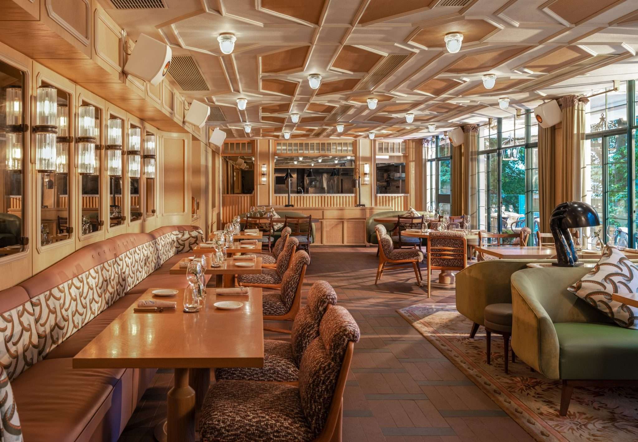A French summer in Hong Kong at Louise by Loïc Portalier – Summer Tables Collection 2026